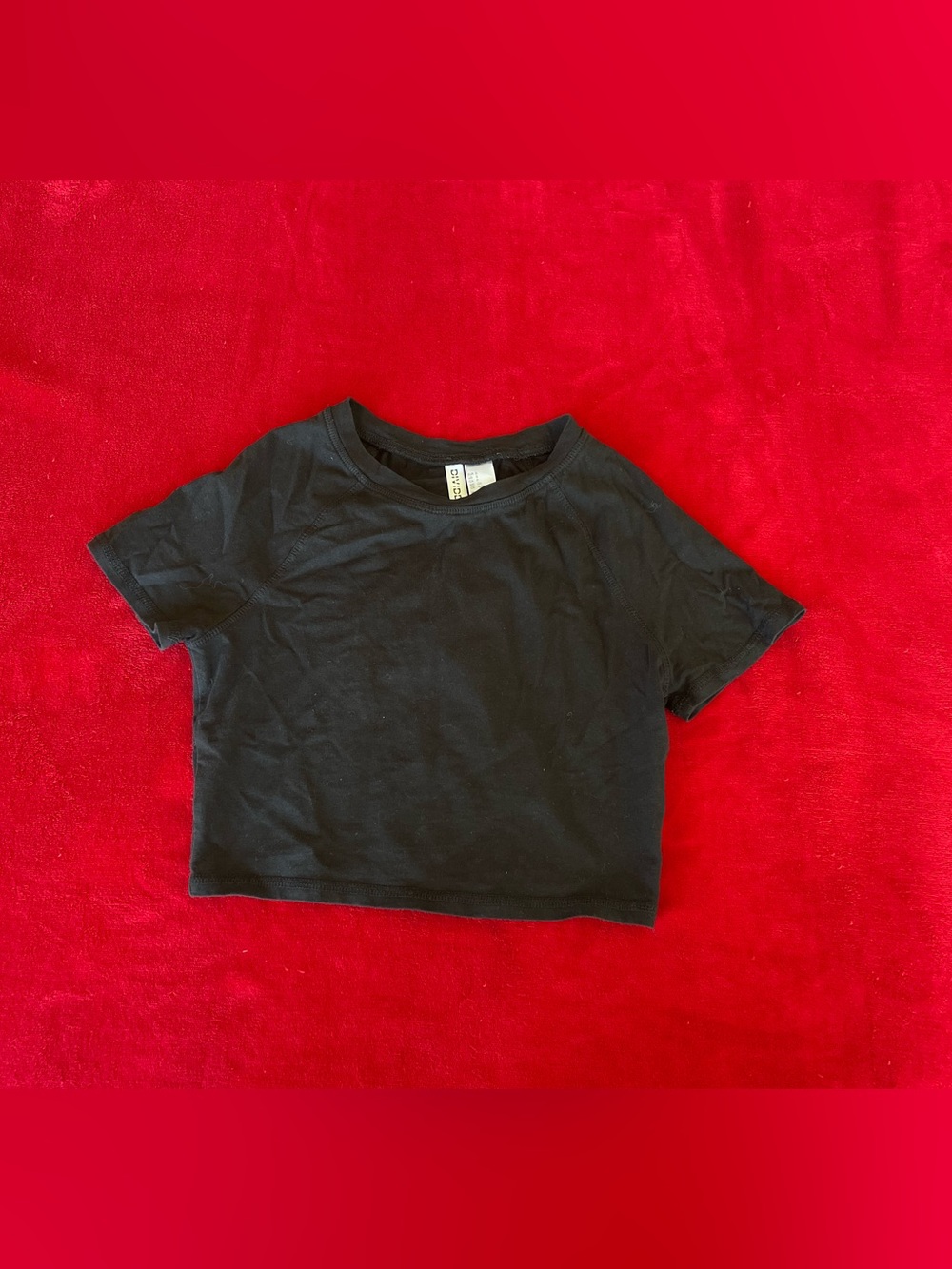 Divided by H&M Women's Juniors Short Sleeve Pullover Cropped Black Top Size: S